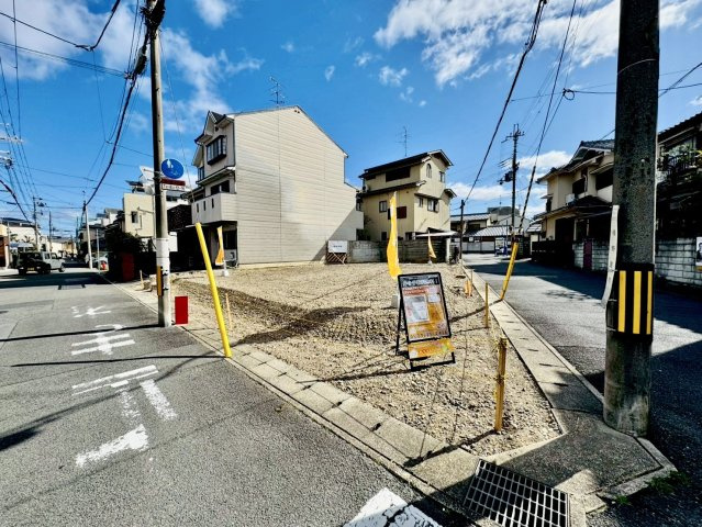 桂野里町４号地の前面道路含む現地写真