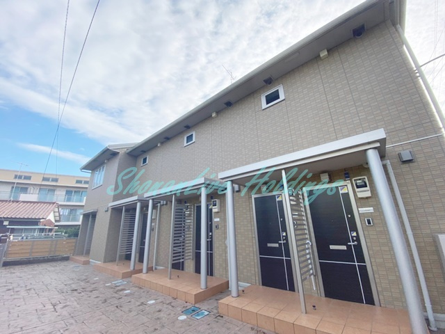 藤沢市本鵠沼５丁目のアパートの外観