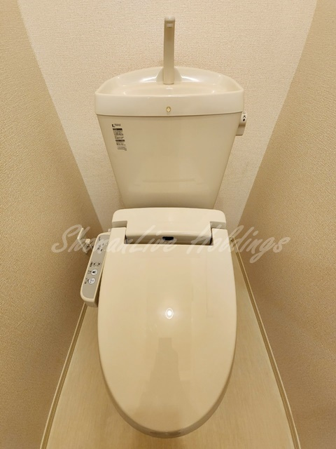 藤沢市本鵠沼５丁目のアパートのトイレ|清潔感のあるトイレです
