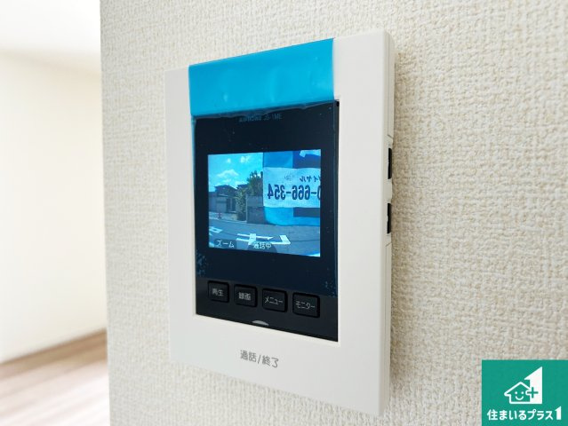 ●香芝市高　新築一戸建ての防犯設備|カラーモニターインターホン！声だけでなく来訪者の姿や顔がモニターで確認できるので、小さなお子様がいらっしゃるご家庭でも安心できます！