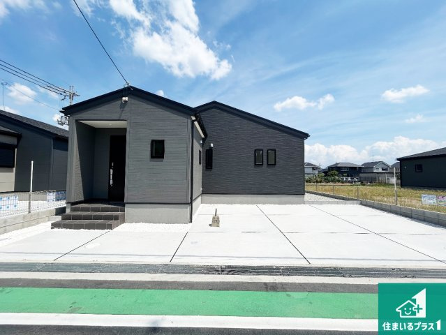 ●香芝市高　新築一戸建ての外観|安心の10年保証！外観を美しく保ち、雨水で汚れを落とします！気になることがありましたら、お気軽にお問い合わせください！
