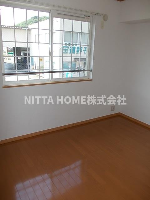 クラールＢの内装|洋室は６帖が２部屋あります＊