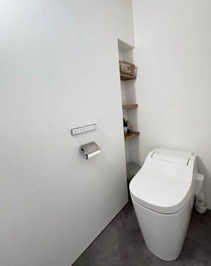 宇土市花園台町の中古一戸建のトイレ