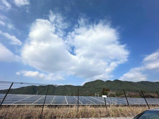 宇土市花園台町の中古一戸建のその他|北側道路横太陽光