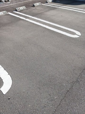 アステールの駐車場