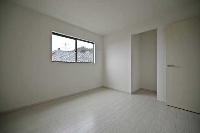 テラシエ花屋敷つつじガ丘新築一戸建て│4LDK+並列駐車2台可の洋室|-洋室6.1帖(2F)-