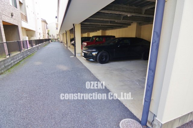 ルーエンハイムの駐車場