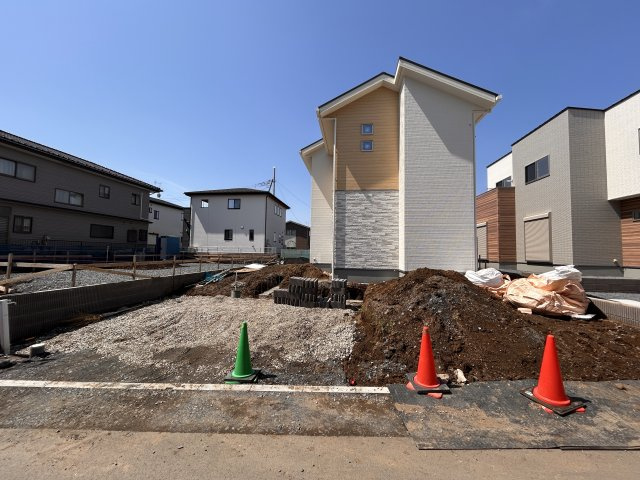 【ワイウッドコート】小山市羽川 第2期の外観|〇3号棟〇
3LDK+WIC+カースペース2台
広々パントリー＆2帖のWICが特徴の3号棟です！
※2026年4月撮影