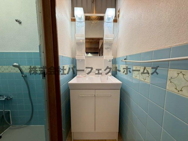 池之宮2丁目戸建　賃貸の独立洗面台|独立洗面台で身支度をすべて済ませてしまいましょう