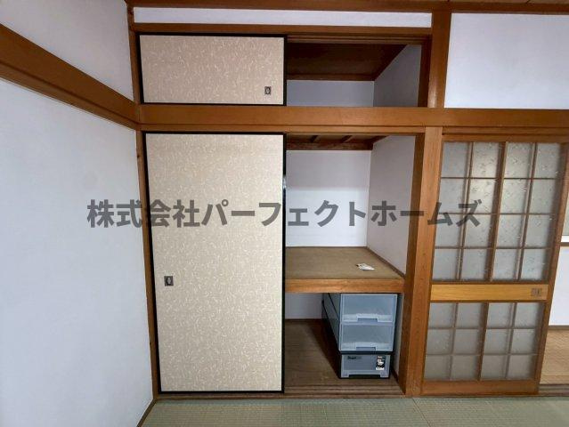 池之宮2丁目戸建　賃貸の収納|こまごまとしたものを収納できそうですね