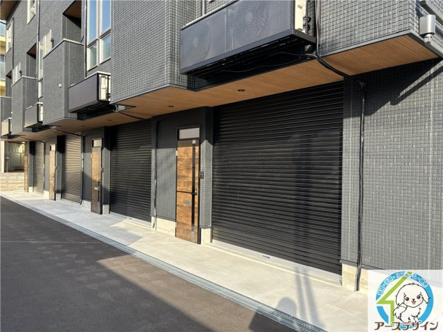 R-style明石松の内のエントランス