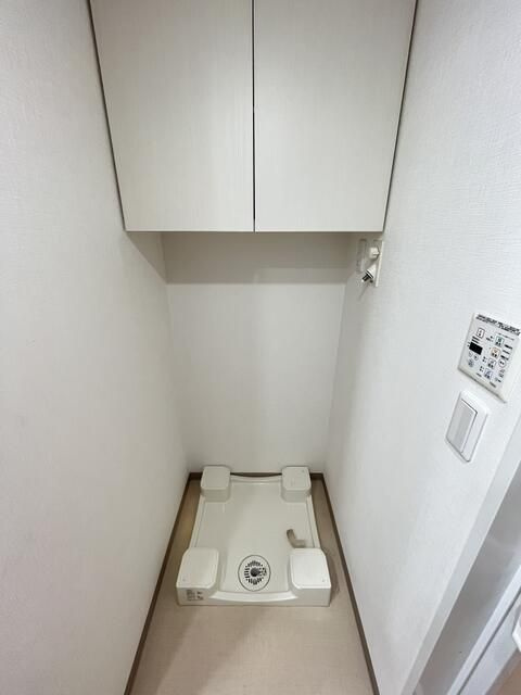 レーベンリヴァーレ東日暮里の設備|洗濯機置場