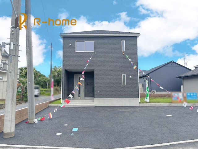 小美玉市羽鳥第12　新築戸建て　1号棟の外観|建物完成いたしました！ご予約で『平日』や『夕方』などでもご見学可能です！