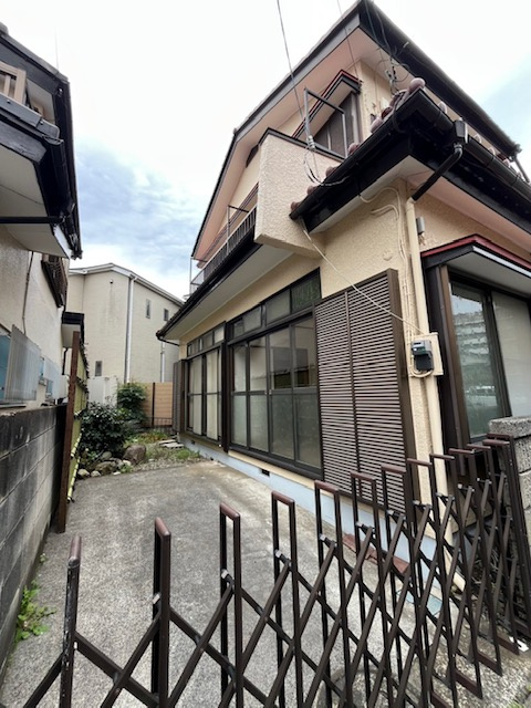 【中古】入間市高倉リフォーム中古住宅の外観|陽当り良好♪
内覧すぐご案内可能です☆