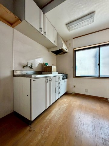 寝屋川市石津南町　店舗付き住宅のキッチン