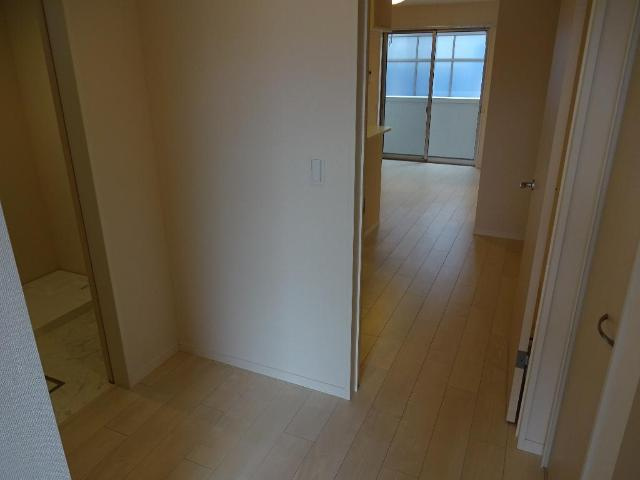 雅の内装|廊下