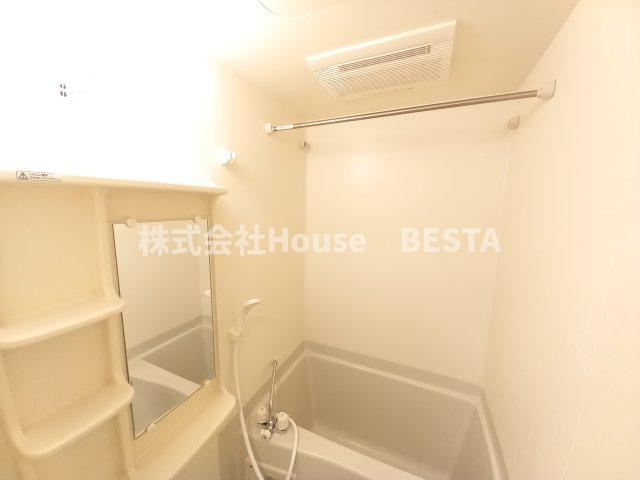 プレサンス三宮フラワーロードの浴室