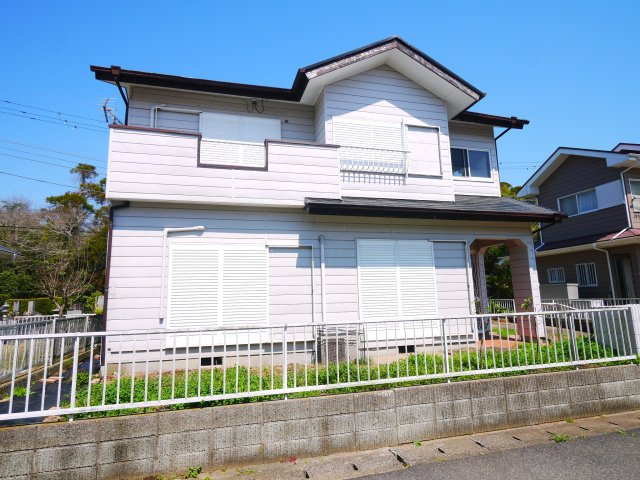 東金市大沼田　中古戸建の外観|4LDK 閑静な分譲地 駐車2台 約10年間別荘利用で内装比較的きれい  駐車2台可能