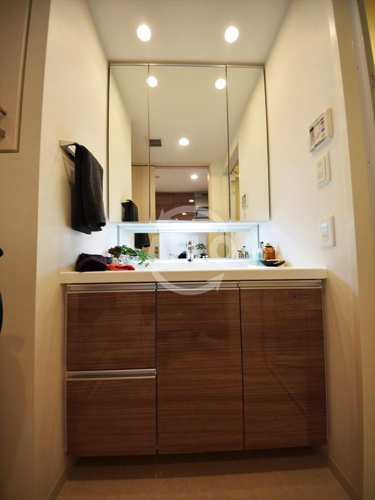 パークアクシス本町の独立洗面台|パークアクシス本町　独立洗面化粧台