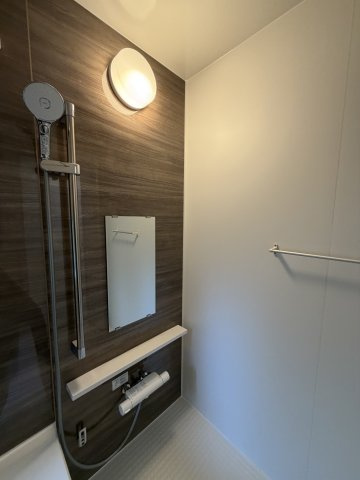 《仲介手数料無料》川越市砂新田５丁目30-8新築一戸建てハートフルタウンの浴室