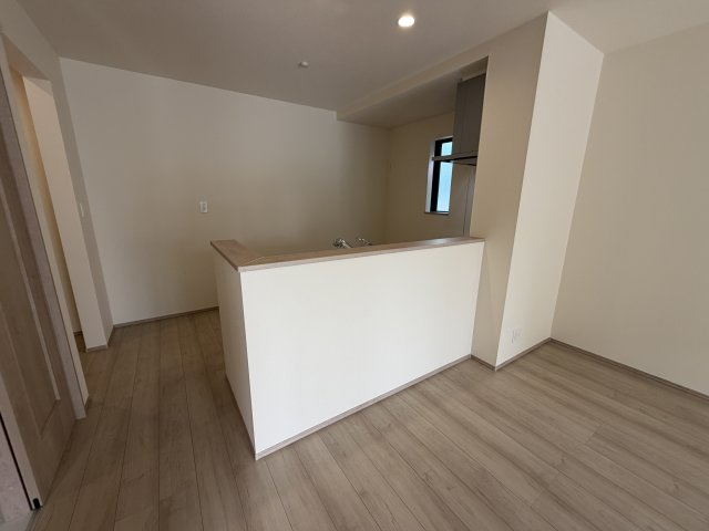 《仲介手数料無料》川越市砂新田５丁目30-8新築一戸建てハートフルタウンのキッチン