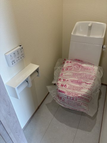 《仲介手数料無料》川越市砂新田５丁目30-8新築一戸建てハートフルタウンのトイレ