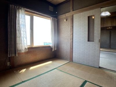 【和室】 | 米町4丁目16-10，14，16売家