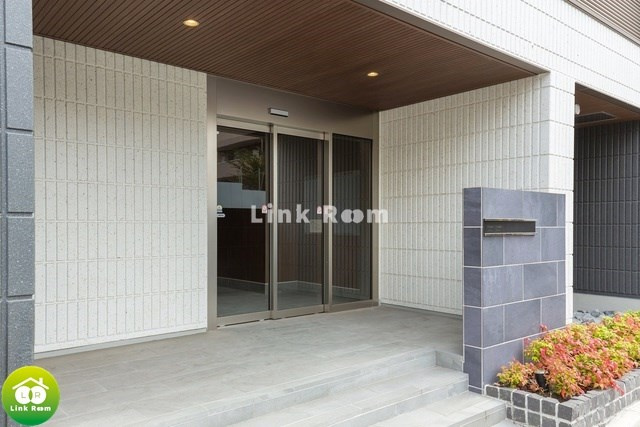 ORME COURT KINSHICHOのエントランス