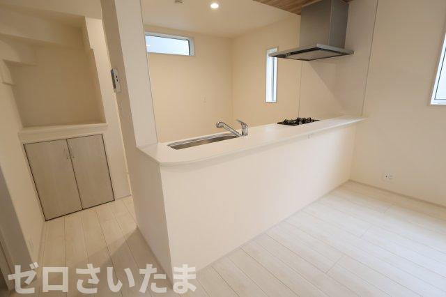 《仲介手数料無料》川越市仙波町４丁目25-51新築一戸建てブルーミングガーデンのキッチン