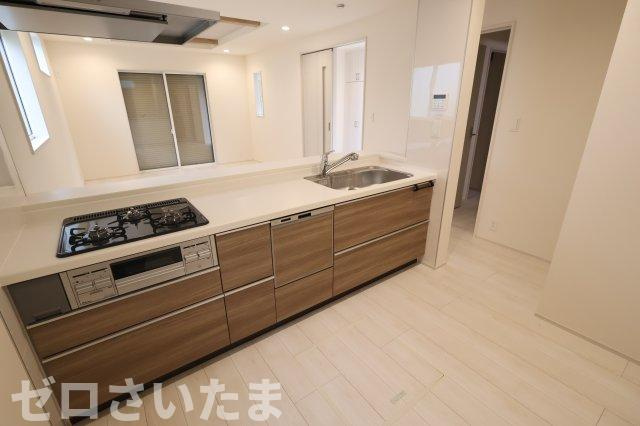 《仲介手数料無料》川越市仙波町４丁目25-51新築一戸建てブルーミングガーデンのキッチン