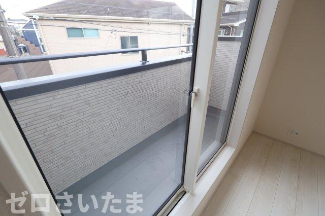 《仲介手数料無料》川越市仙波町４丁目25-51新築一戸建てブルーミングガーデンのバルコニー