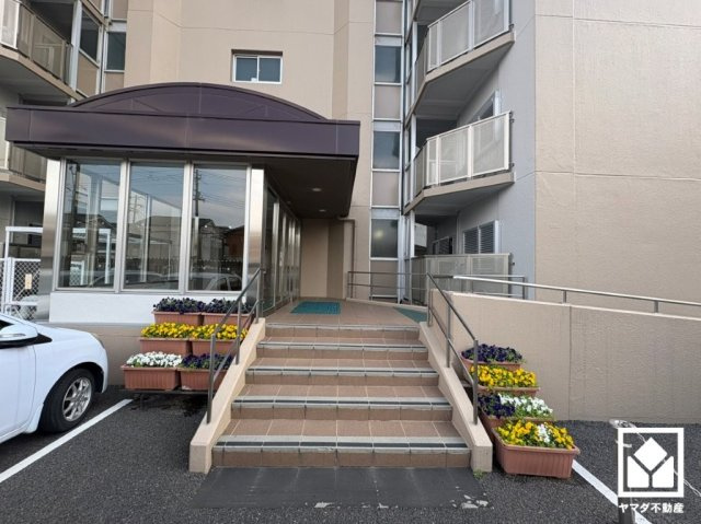 ろうきん立花コーポのエントランス