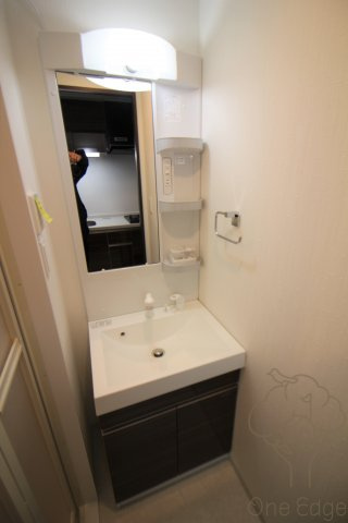 SK TRUST BLDの独立洗面台