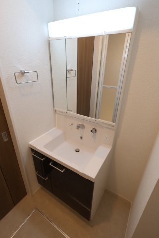 【独立洗面台】 | テナム　プレッソ　メゾン