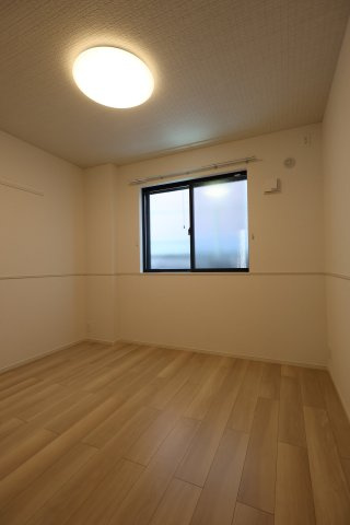 【洋室】 | テナム　プレッソ　メゾン