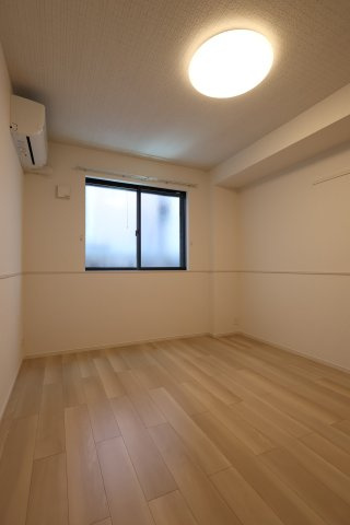 【寝室】 | テナム　プレッソ　メゾン