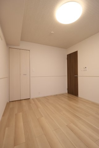 【寝室】 | テナム　プレッソ　メゾン