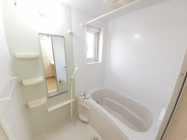 さくらヒルズ霞台　壱番館の浴室|お風呂で日々の疲れを落としましょう