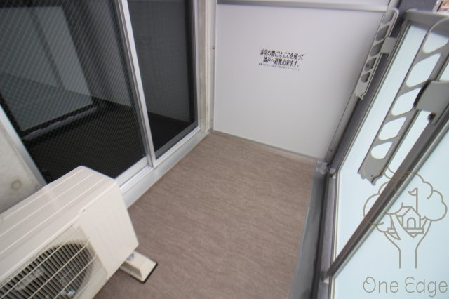 SK TRUST BLDのバルコニー