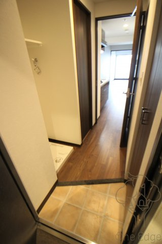 SK TRUST BLDの玄関