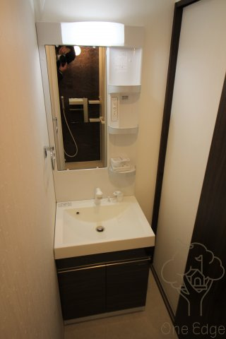 SK TRUST BLDの独立洗面台