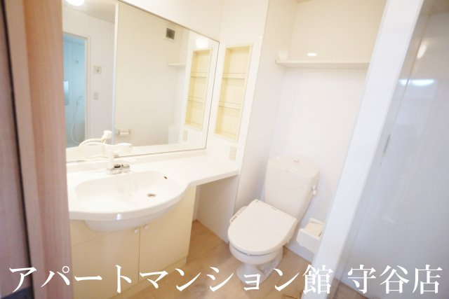 リビングタウン百合ヶ丘の独立洗面台