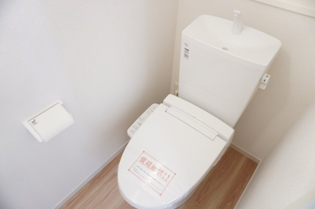 越谷市東町5丁目 新築分譲住宅のトイレ|1階
