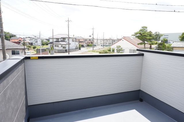 越谷市東町5丁目 新築分譲住宅のバルコニー