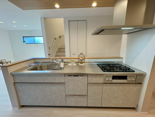 高知市福井町　新築一戸建てのキッチン