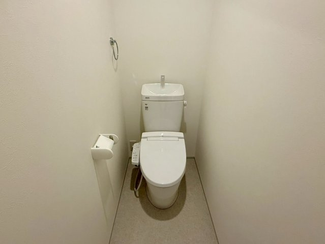 高知市福井町　新築一戸建てのトイレ