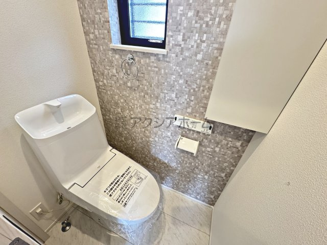 所沢市中新井1丁目・全1棟　新築一戸建　～南西角地～のトイレ