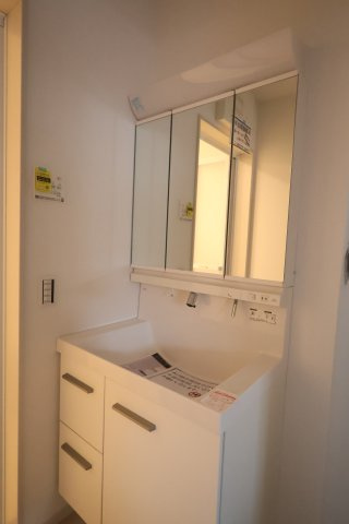 《仲介手数料無料》川越市田町19-8新築一戸建てLIGAREの独立洗面台