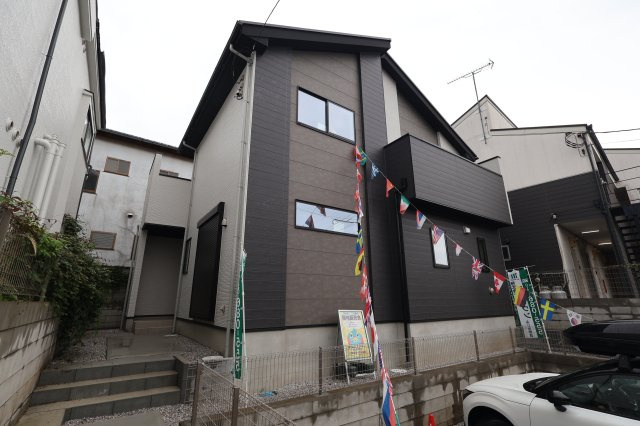《仲介手数料無料》川越市田町19-8新築一戸建てLIGAREの外観