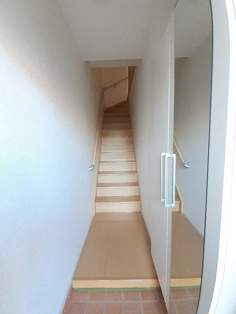 ウエストハウスの玄関